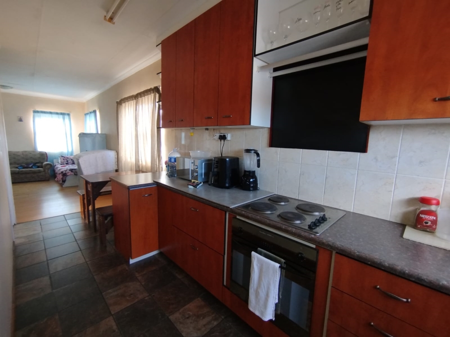To Let 1 Bedroom Property for Rent in Country Club Western Cape
